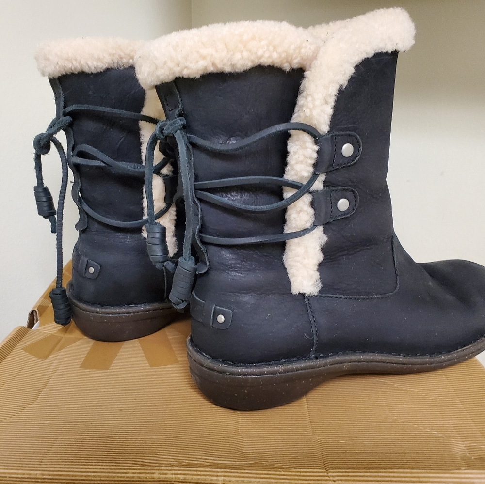 Ugg boots 8